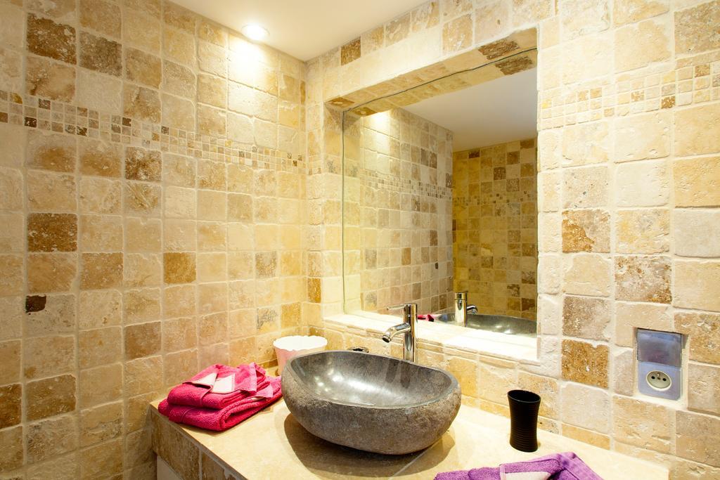 فيلا Domaine De La Provenc'Ane ساليرنيس المظهر الخارجي الصورة
